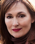 Nora Dunn