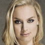 Toda la información sobre la actriz Rachel Skarsten